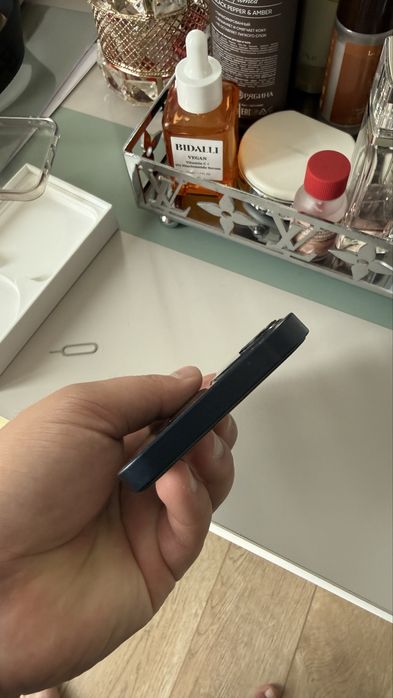 iPhone 12mini идеальный сост.