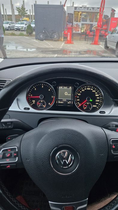Vând Passat B7 2.0TDI automat