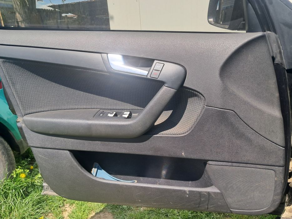 Fete usi fata/spate/stanga/dreapta audi a3 8p!!
