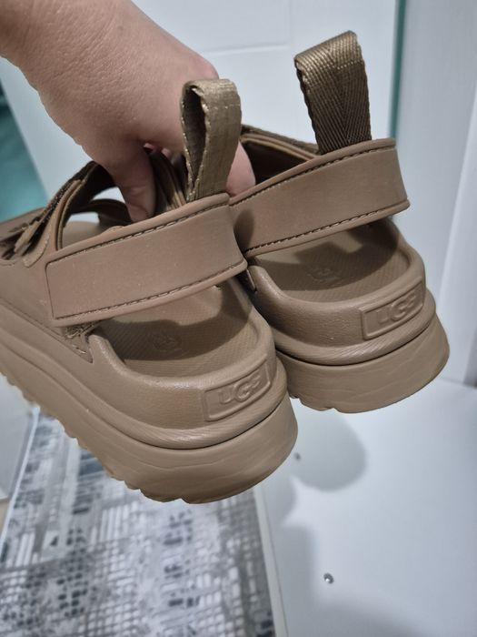 Ugg 36 номер        сандали
