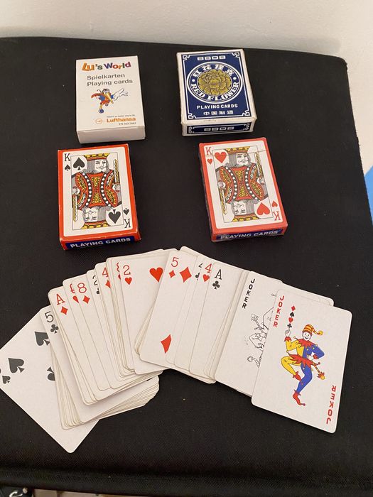 Carti de joc noi plastifiate
