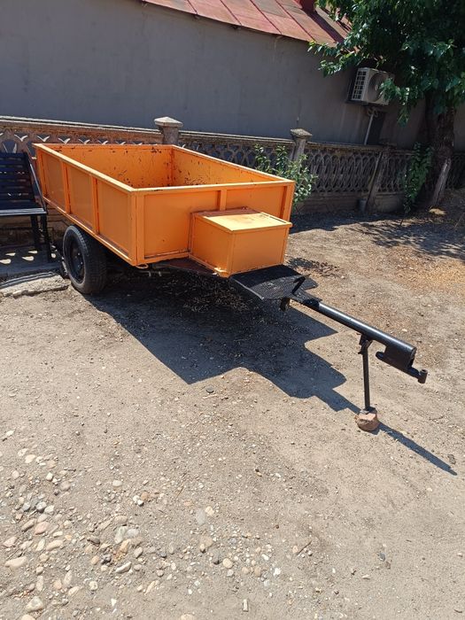 Vând remorca motocultor