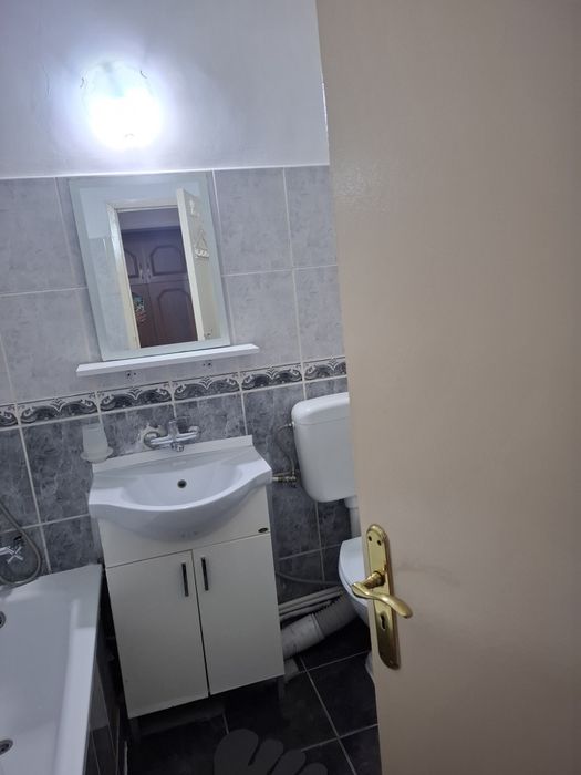 Vand garsoniera 32 mp