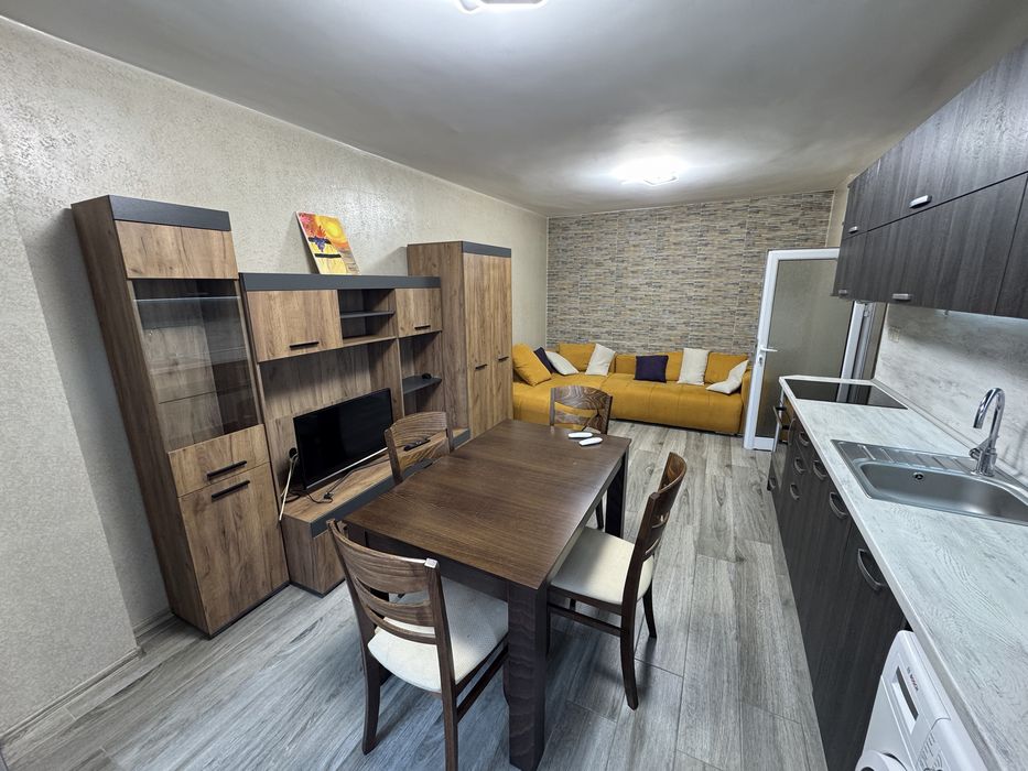 Продавам апартамент в Центъра