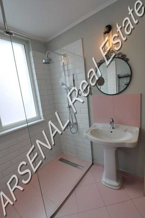 Дава се под наем Тристаен апартамент в София, Център - 100 кв.м за 800 € - Снимка #6