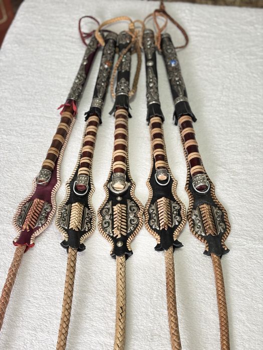 Қамшы, қолдан жасалған