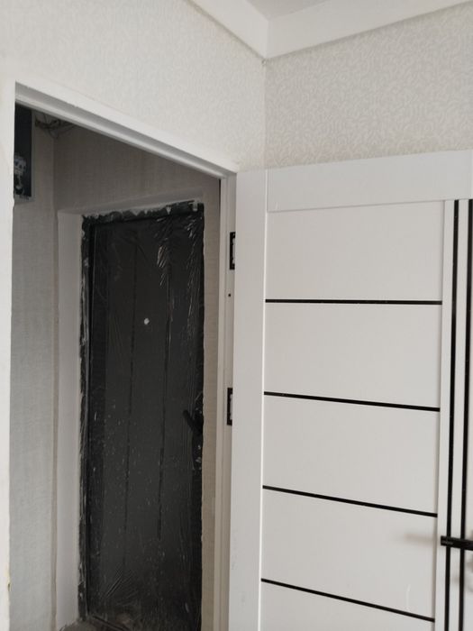 Своя. Продам 2 комнатную. Янгиюль. Ремонт ( ВСЁ НОВОЕ)