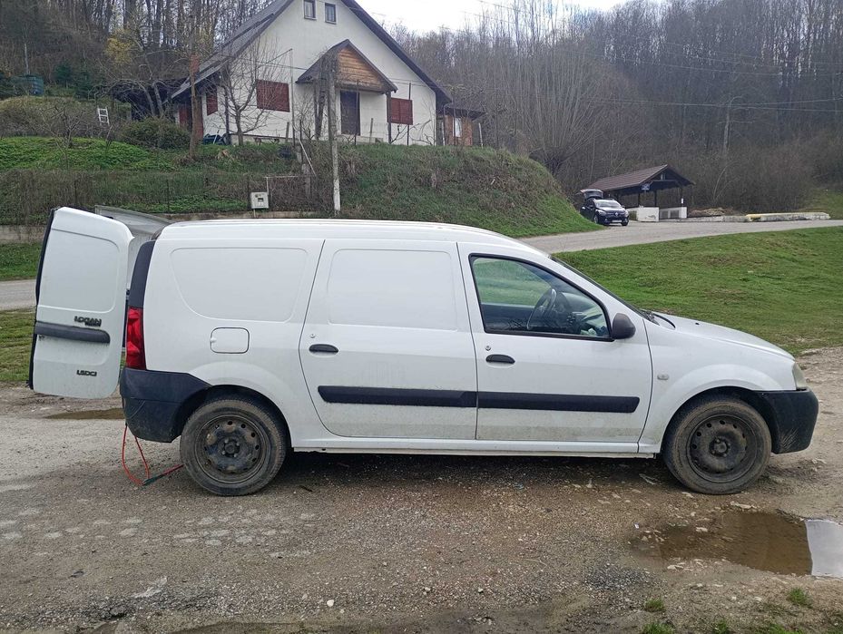 Logan Van de  vanzare