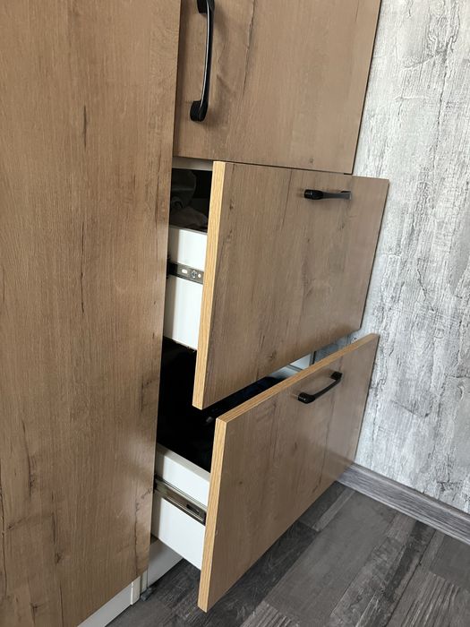 Продам гарнитур в комнату