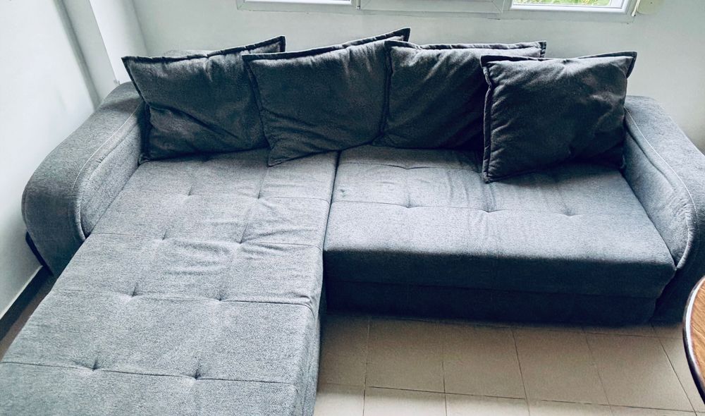 Диван с лежанка, ракла и две табуретки