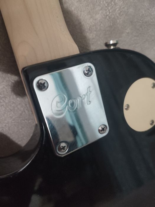 Электрогитара Cort CR100