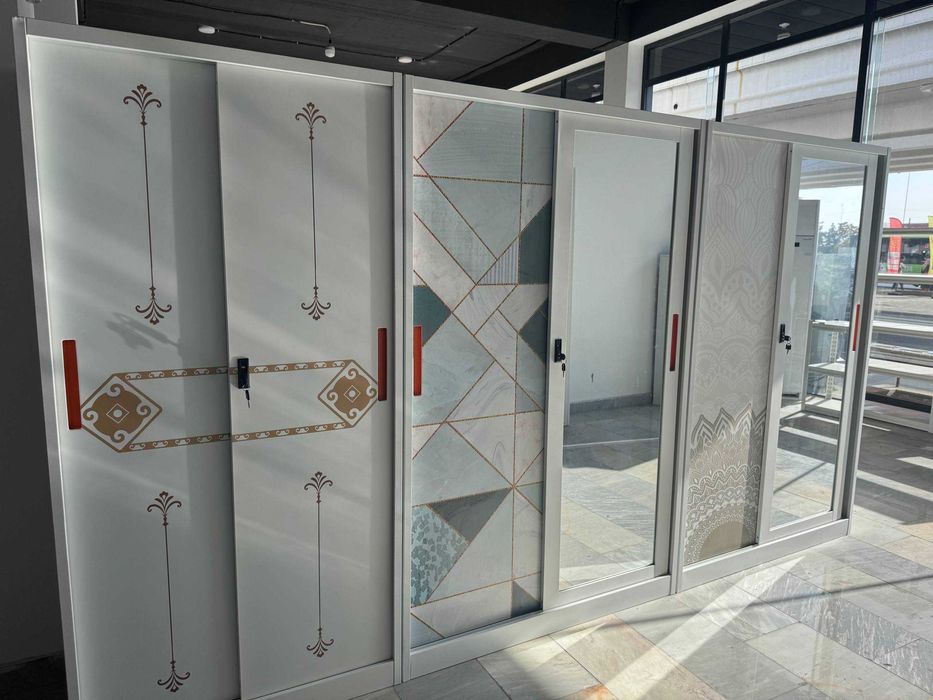 Шкаф /Naqshli kiyim javoni/ Shkaf temir / Гардероб/Xodimlar shkafi