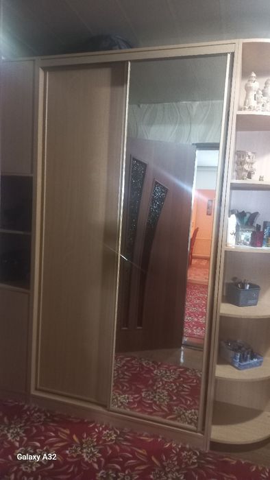 Продам шкаф купе.