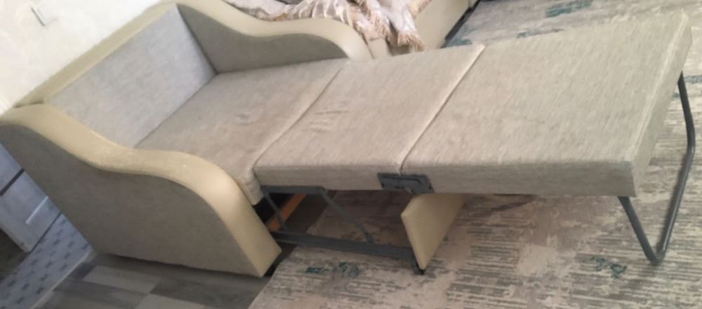 продам диван и два кресла