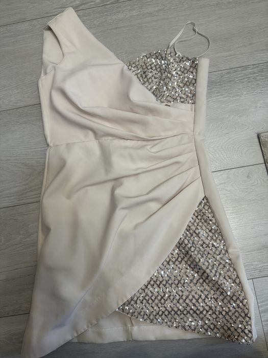 Продам платье производство Италия