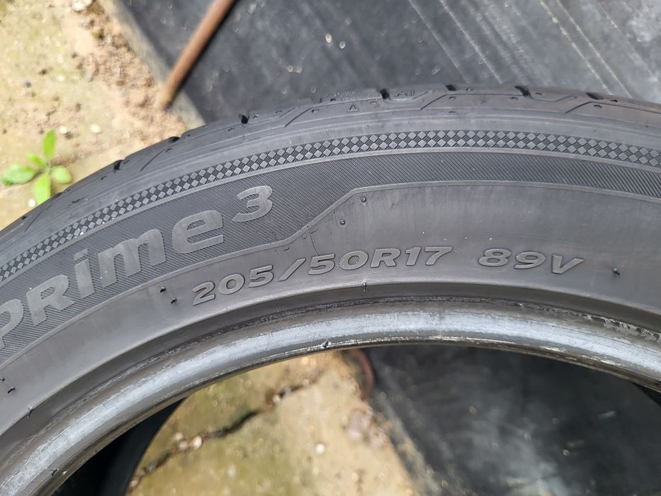 2бр 205/50/17 гумите са неразличими от новите
