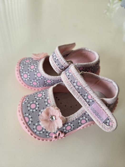Бебешки пантофи Вигами Нови! 19 номер