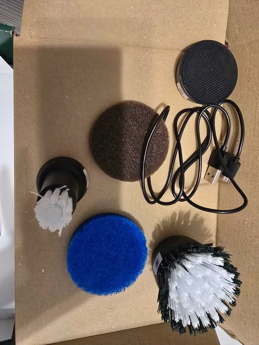 Акумулаторна почистваща четка BOSCH