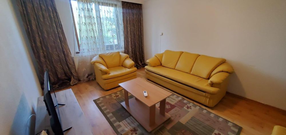 Apartament cu doua camere de inchiriat
