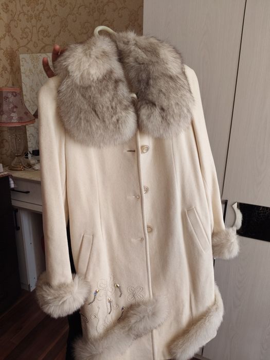 Sifatli chiroyli zamonaviy Kashmir paltoʻ va Dumblonka arzon narxda so