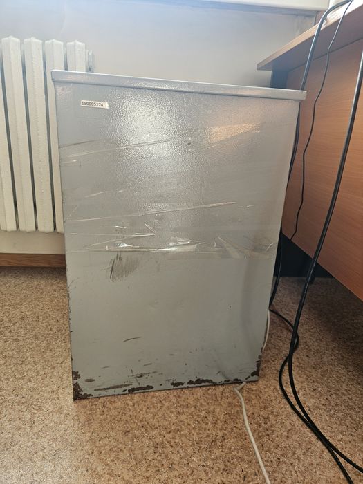 Сейф металлический