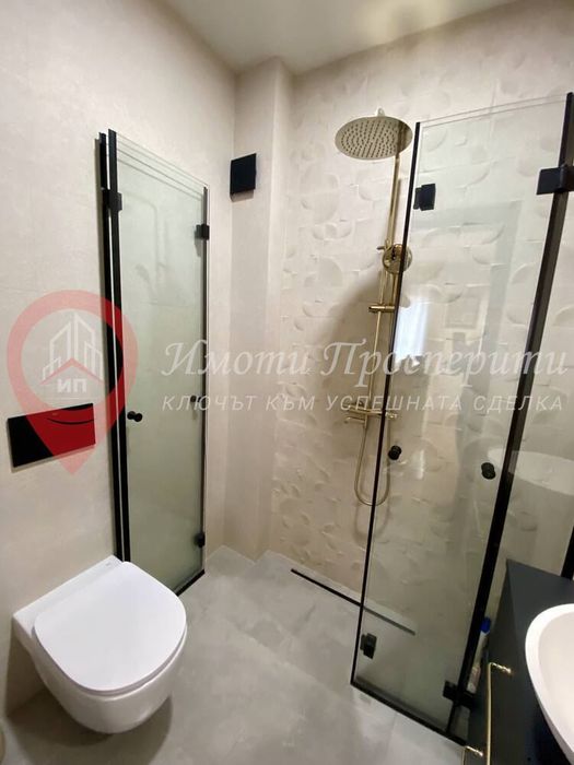 Дава се под наем Тристаен апартамент в София, Център - 90 кв.м за 1400 € - Снимка #8