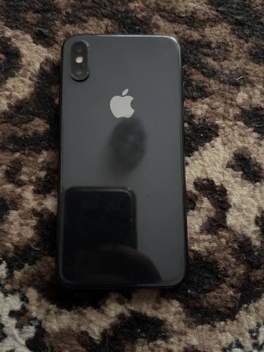 Iphone X  64 srochna sotiladi