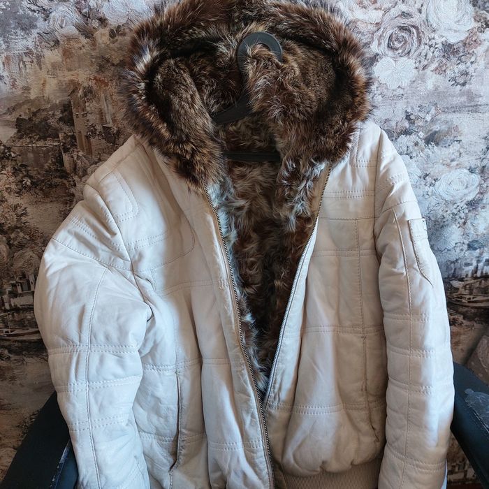 Срочно!!! Кожаная  зимняя куртка