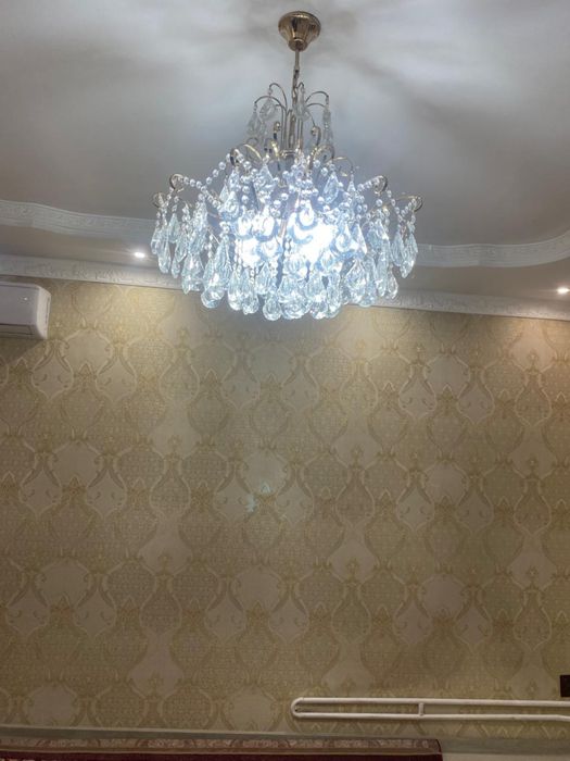 Люстры разные срочно