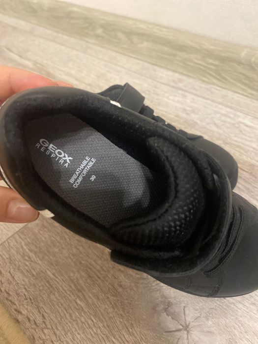 Кроссовки детские