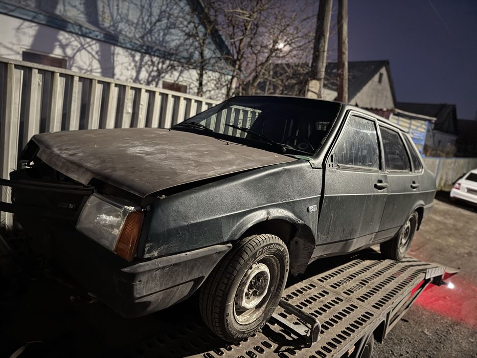 На разбор ваз 21099