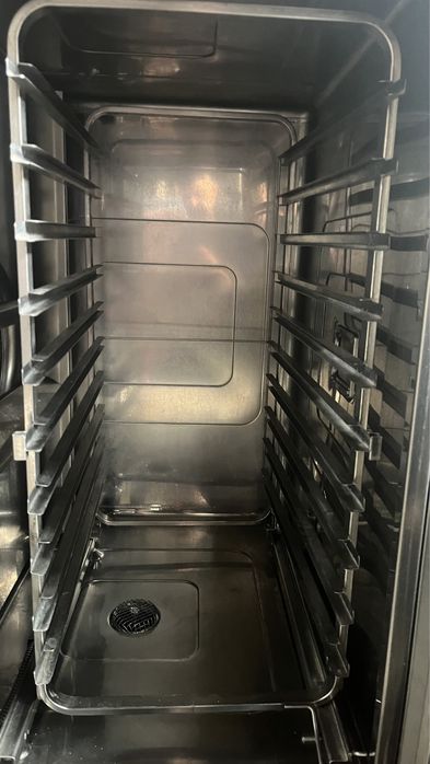 Конвектомат Rational CCM 10 тави