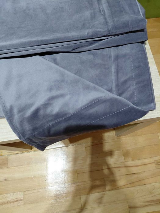 Draperii catifea gri
