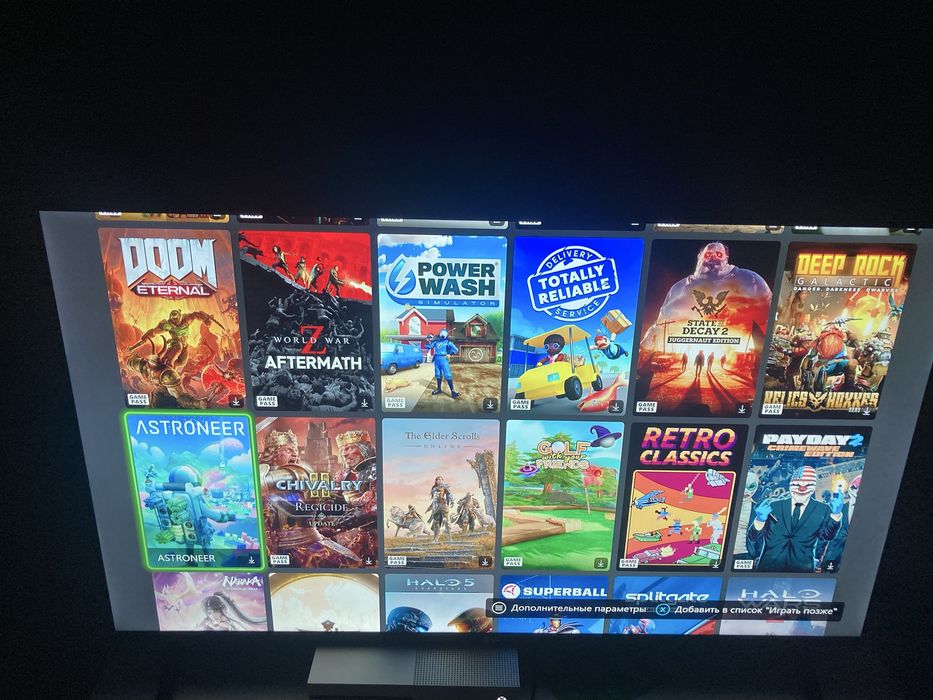 Продам Xbox one s с дисководом в идиале