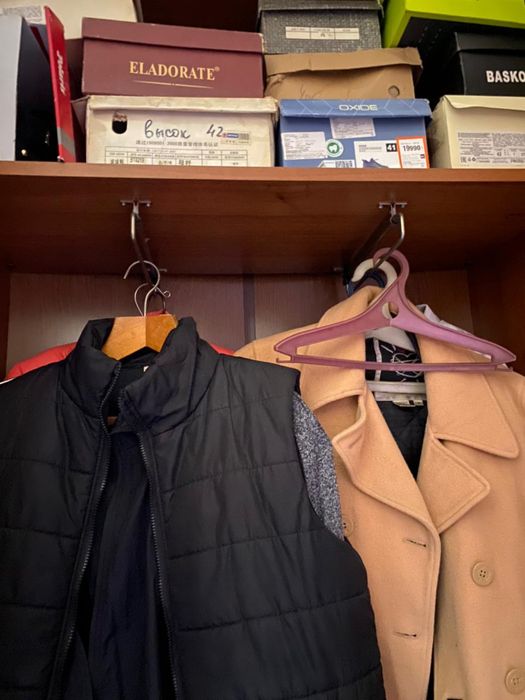 Продам шкаф для верхней одежды