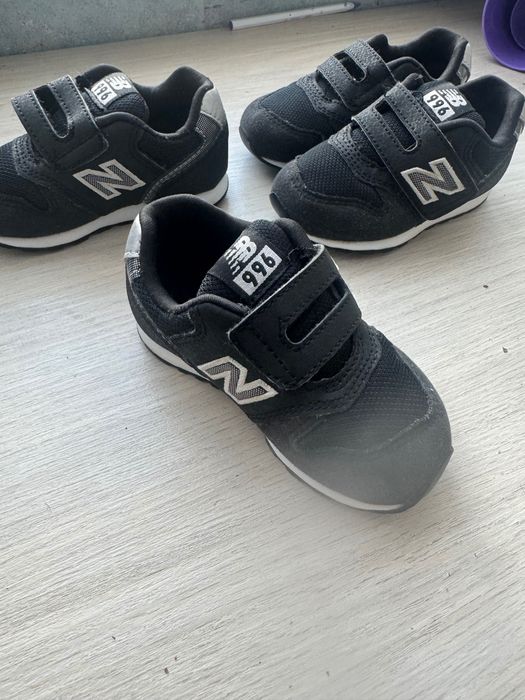 Детские кроссовки