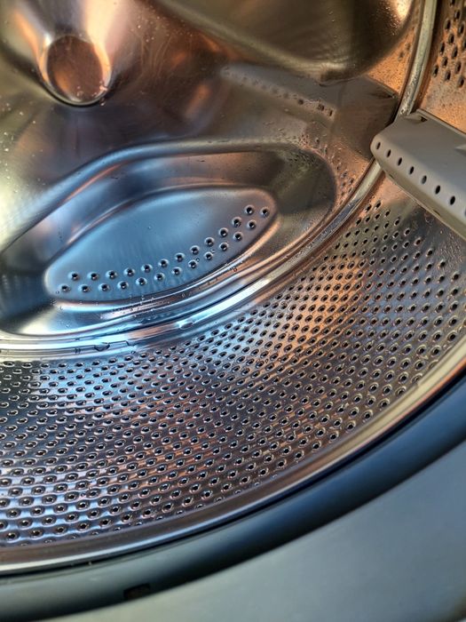 Indesit slim 400 lei