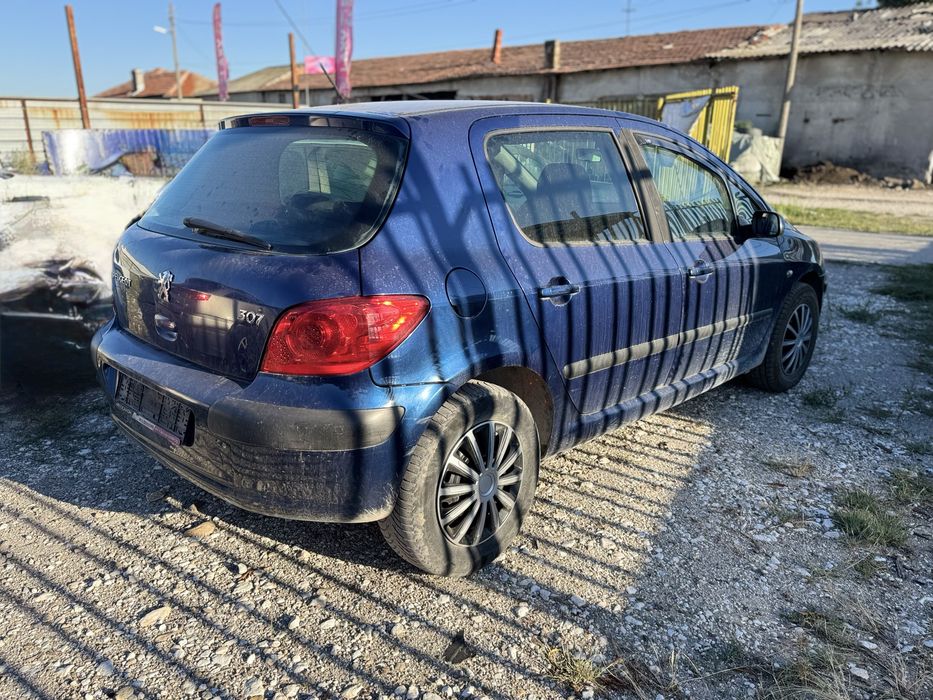 Peugeot 307 Facelift 1.6hdi НА ЧАСТИ