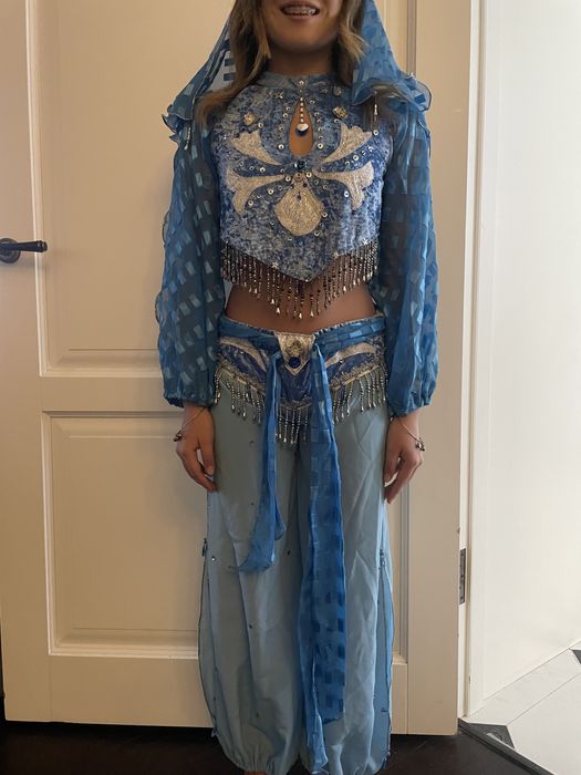 Танцевальные костюмы для девочек