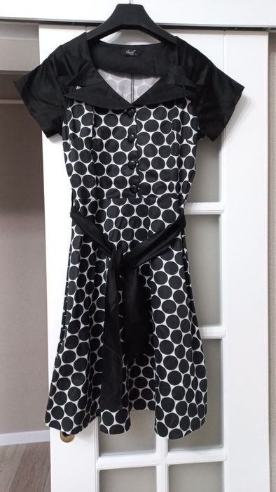 Платья жен. р.44-46 новое и б/у