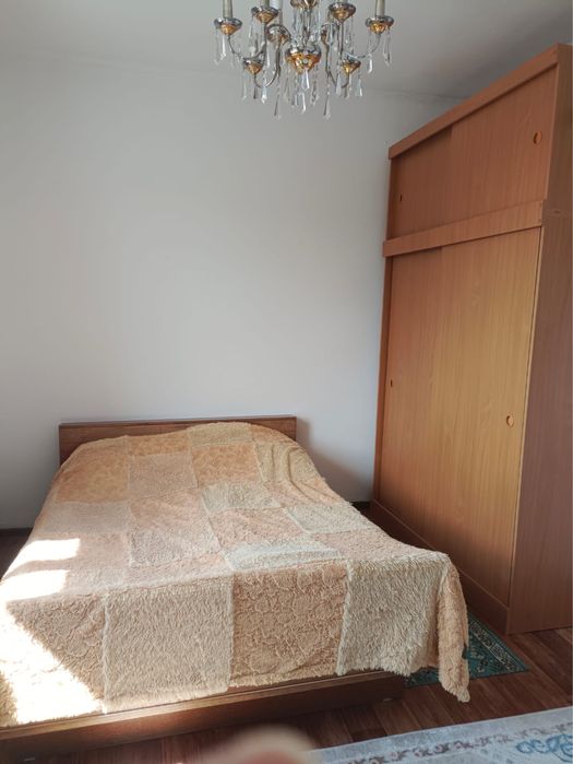 Продам спальный гарнитур