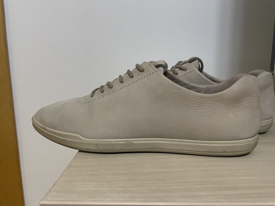 Pantofi casual ECCO model mai ingust