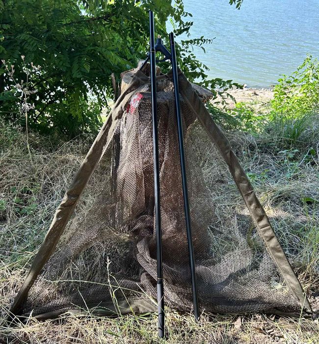 Шаранджйиски кеп с двуколенна дръжка