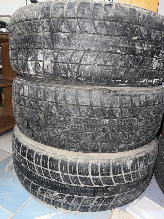 Продам шины 225/65R17 3шт