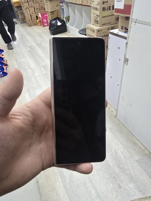 Samsung z fold 4