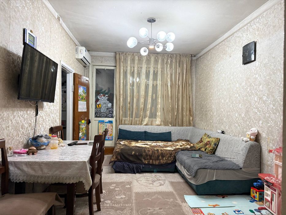 3/3/4, школа -212,массив Панельный, можно под Ипотеку