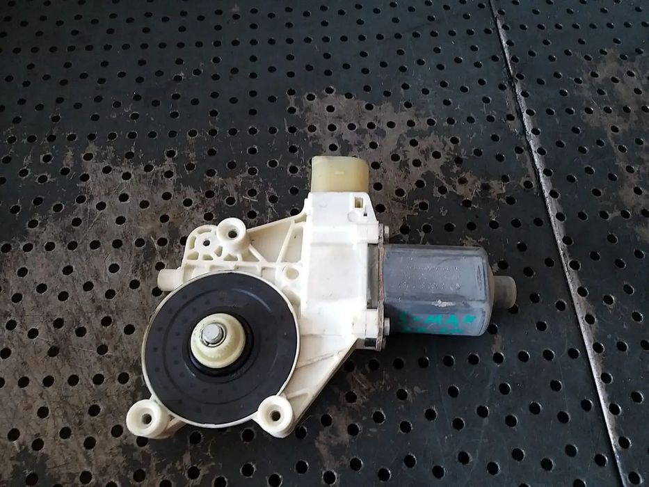 Motoras macara dreapta spate ford s max wa6 6m2114a389b 0130822287