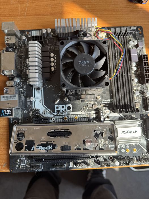 Дъно плюс процесор amd