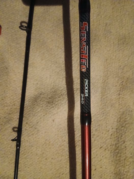 Vând lanseta feeder