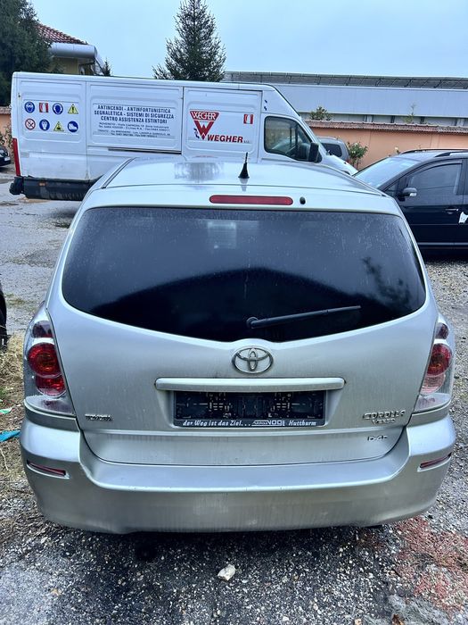 Тойота Корола Версо.D-4D. 177к.с.На!части!Toyota corolla verso 2.2.D-4